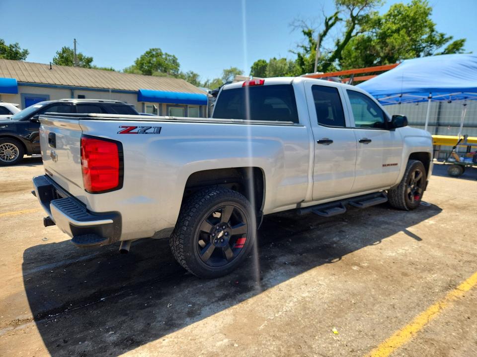 Продажа на аукционе авто 2018 Chevrolet Silverado, vin: 1GCVKREC7JZ218912, номер лота: 53054486