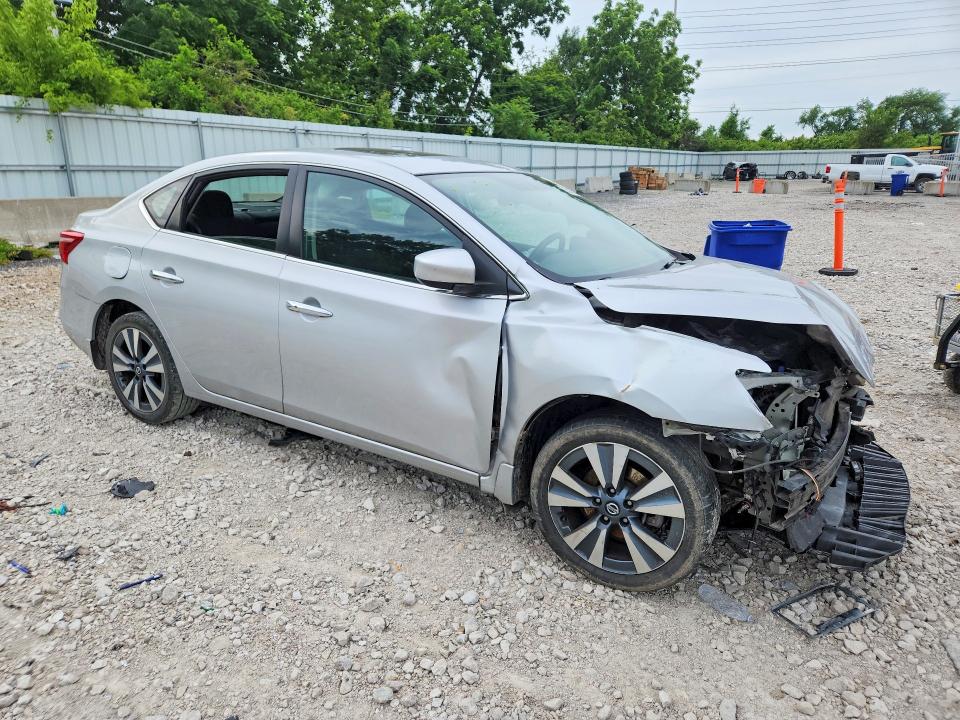 55520226 :رقم المزاد ، 3N1AB7AP4KY445890 vin ، 2019 Nissan Sentra مزاد بيع