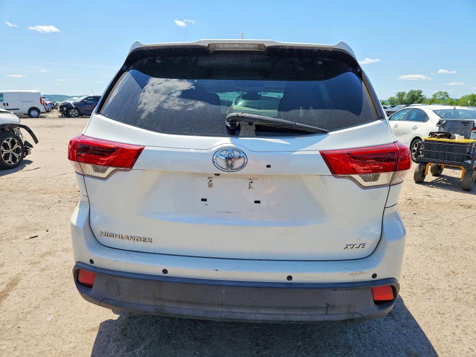 54560946 :رقم المزاد ، 5TDKZRFH5HS193139 vin ، 2017 Toyota Highlander مزاد بيع