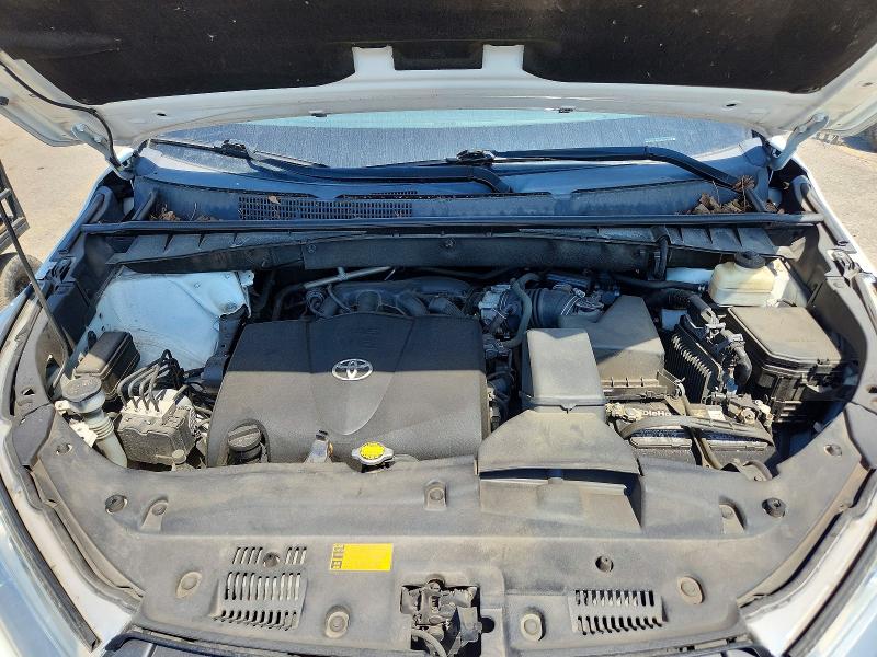 54560946 :رقم المزاد ، 5TDKZRFH5HS193139 vin ، 2017 Toyota Highlander مزاد بيع