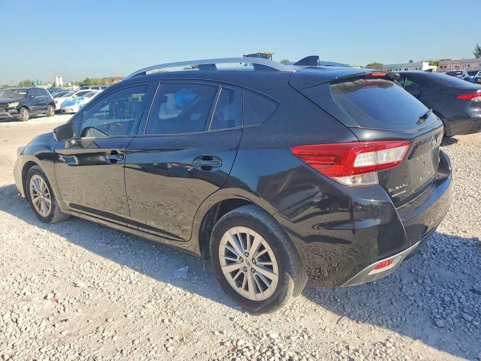 52561546 :رقم المزاد ، 4S3GTAB64J3700732 vin ، 2018 Subaru Impreza مزاد بيع