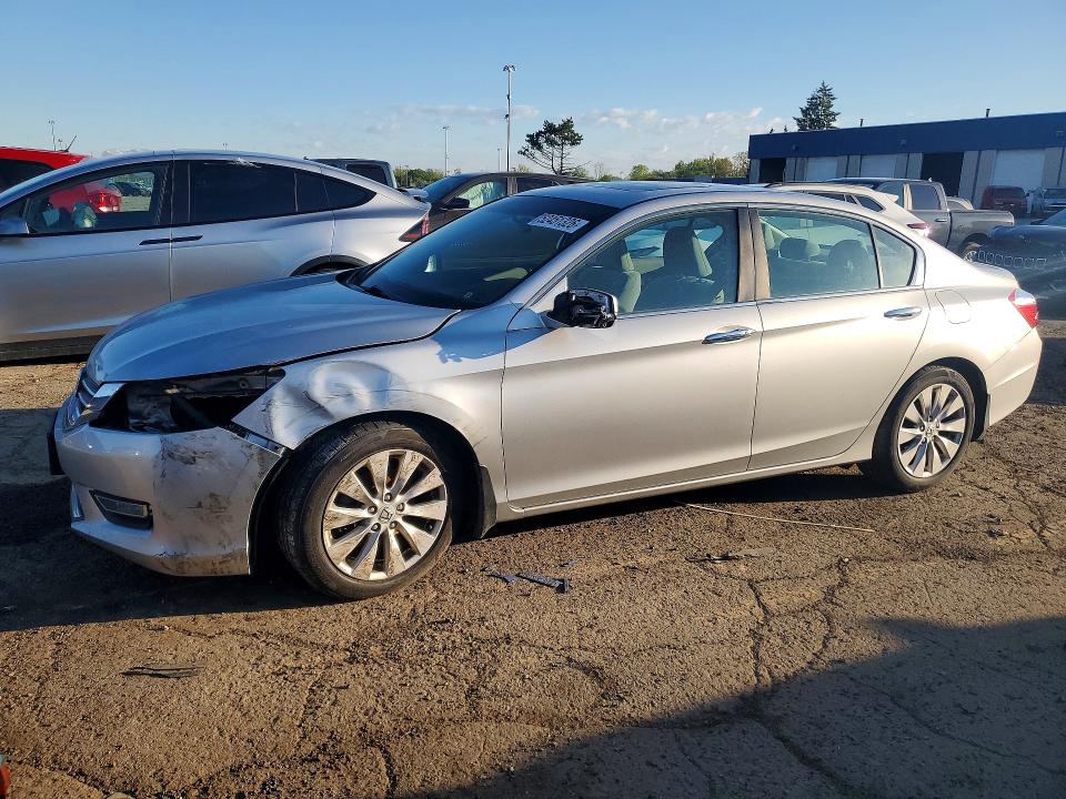 2013 Honda Accord მანქანა იყიდება აუქციონზე, vin: 1HGCR2F79DA042073, აუქციონის ნომერი: 52451326