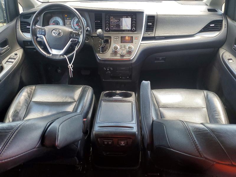 55246076 :رقم المزاد ، 5TDXZ3DC7JS949294 vin ، 2018 Toyota Sienna مزاد بيع
