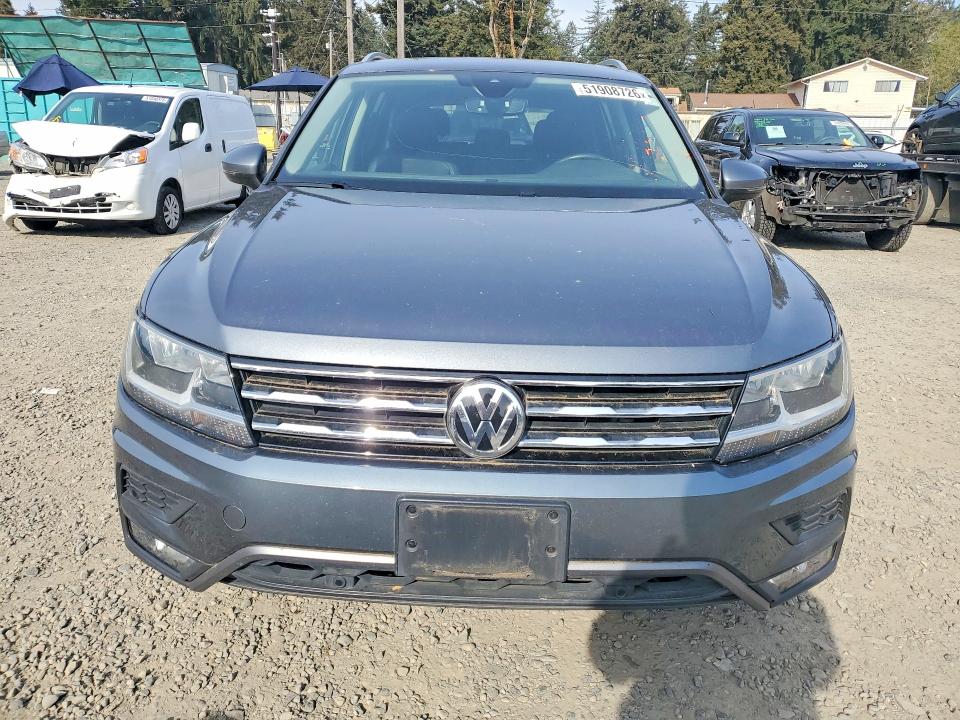 Продажа на аукционе авто 2020 Volkswagen Tiguan, vin: 3VV2B7AX1LM058757, номер лота: 51908726