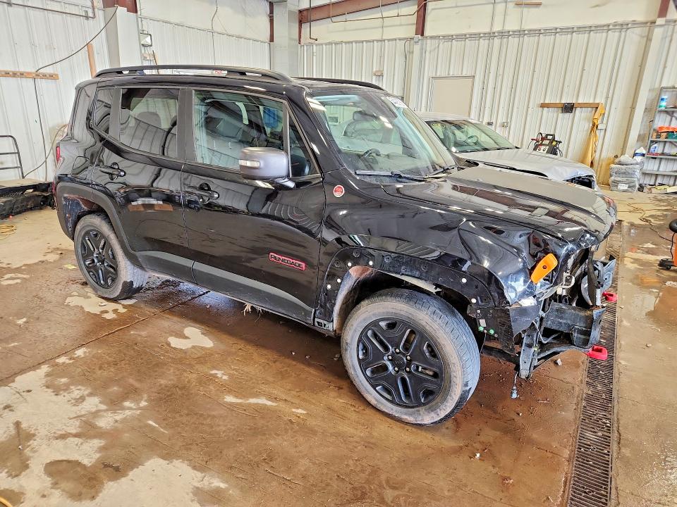 54425766 :رقم المزاد ، ZACCJBCB0JPH41800 vin ، 2018 Jeep Renegade مزاد بيع