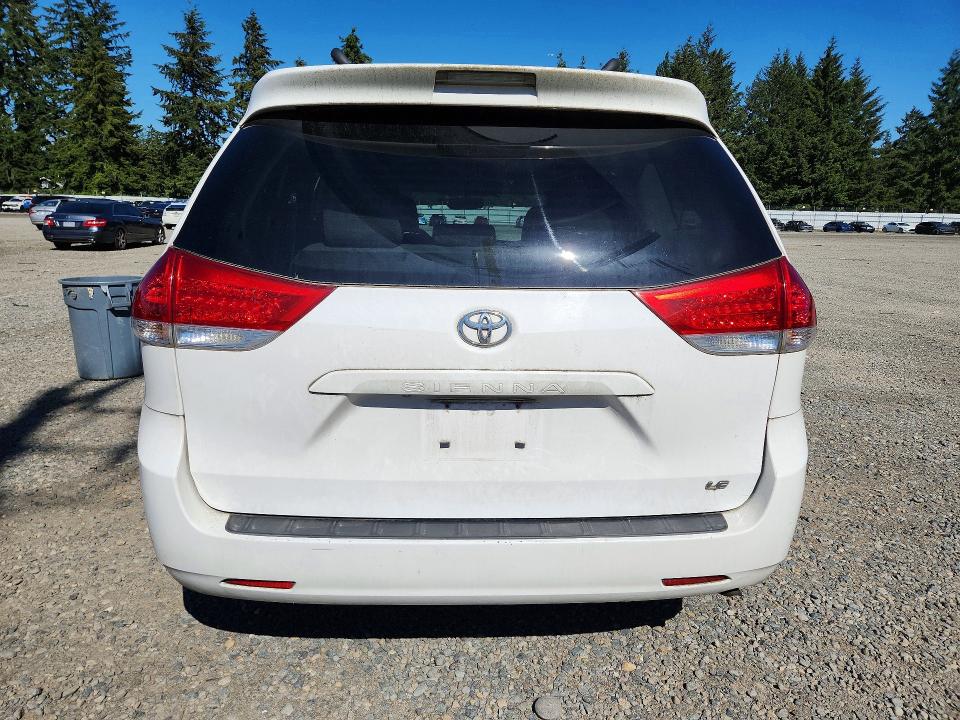 55206816 :رقم المزاد ، 5TDKK3DC1ES518227 vin ، 2014 Toyota Sienna مزاد بيع