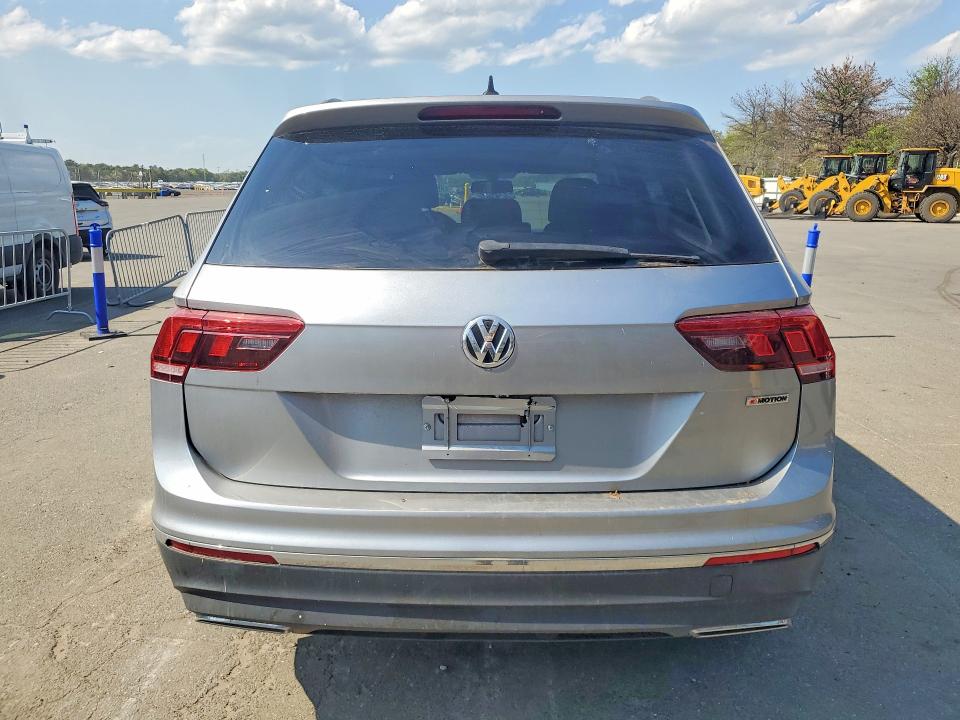 Продажа на аукционе авто 2021 Volkswagen Tiguan, vin: 3VV2B7AX7MM014117, номер лота: 52765486