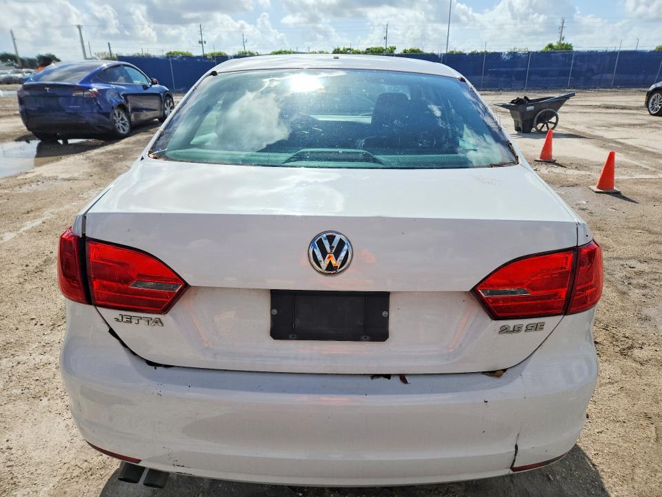 53508426 :رقم المزاد ، 3VWDP7AJ0DM394855 vin ، 2013 Volkswagen Jetta مزاد بيع