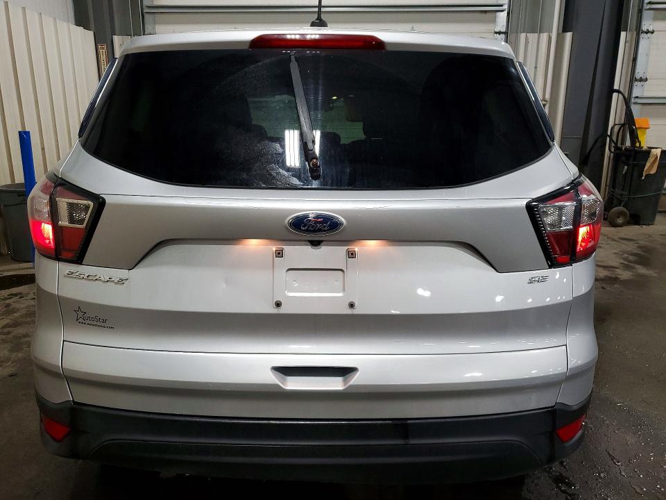 Продажа на аукционе авто 2018 Ford Escape, vin: 1FMCU0F71JUB13015, номер лота: 52532786
