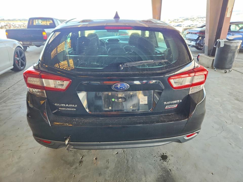 55585146 :رقم المزاد ، 4S3GTAK6XH3700499 vin ، 2017 Subaru Impreza مزاد بيع
