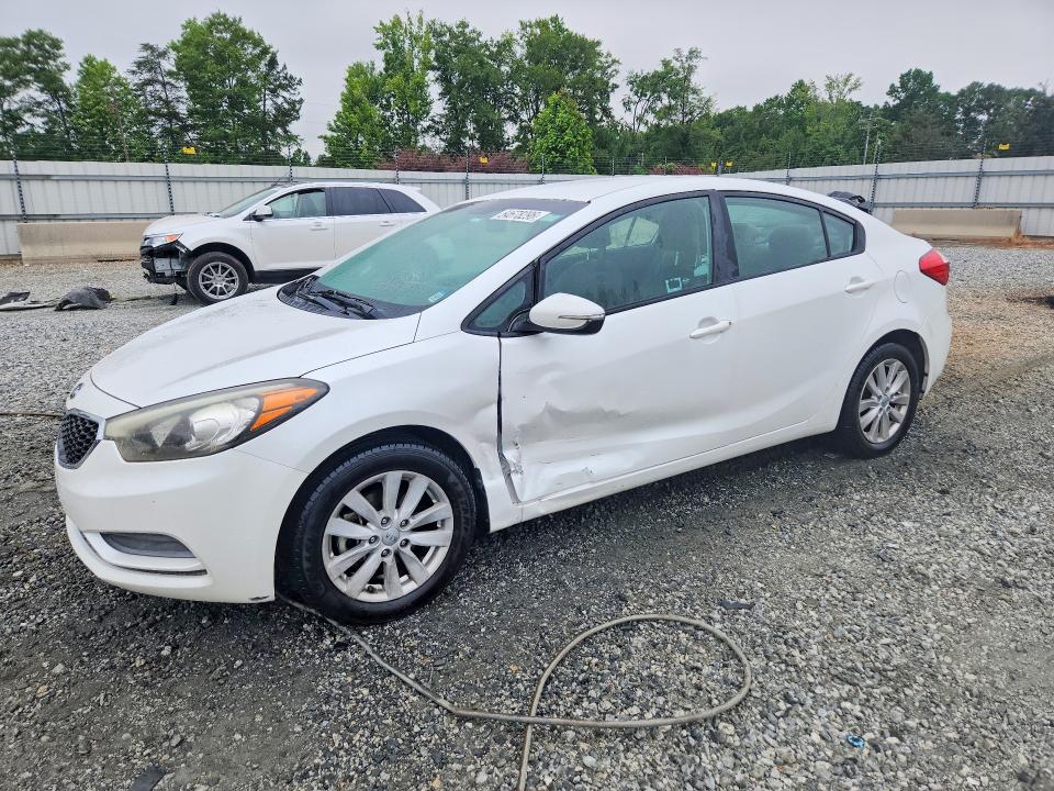2014 Kia Forte მანქანა იყიდება აუქციონზე, vin: KNAFX4A65E5208480, აუქციონის ნომერი: 54678296