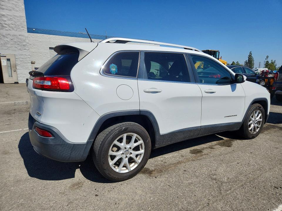 52439876 :رقم المزاد ، 1C4PJLCB7GW173015 vin ، 2016 Jeep Cherokee مزاد بيع