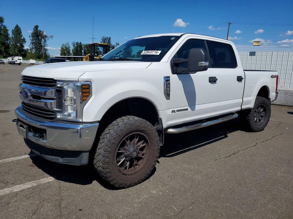 53943716 :رقم المزاد ، 1FT7W2BTXJEC43531 vin ، 2018 Ford F250 مزاد بيع