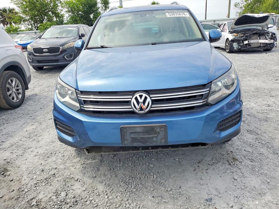 2017 Volkswagen Tiguan მანქანა იყიდება აუქციონზე, vin: WVGSV7AX4HW506952, აუქციონის ნომერი: 53035676