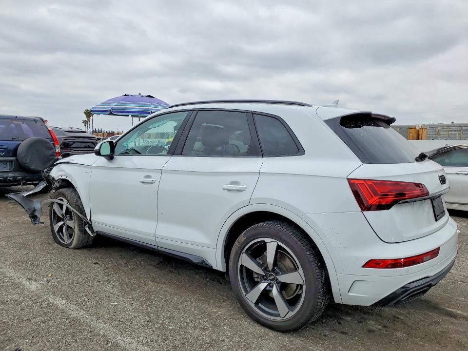 53314956 :رقم المزاد ، WA1EAAFY3N2010694 vin ، 2022 Audi Q5 مزاد بيع