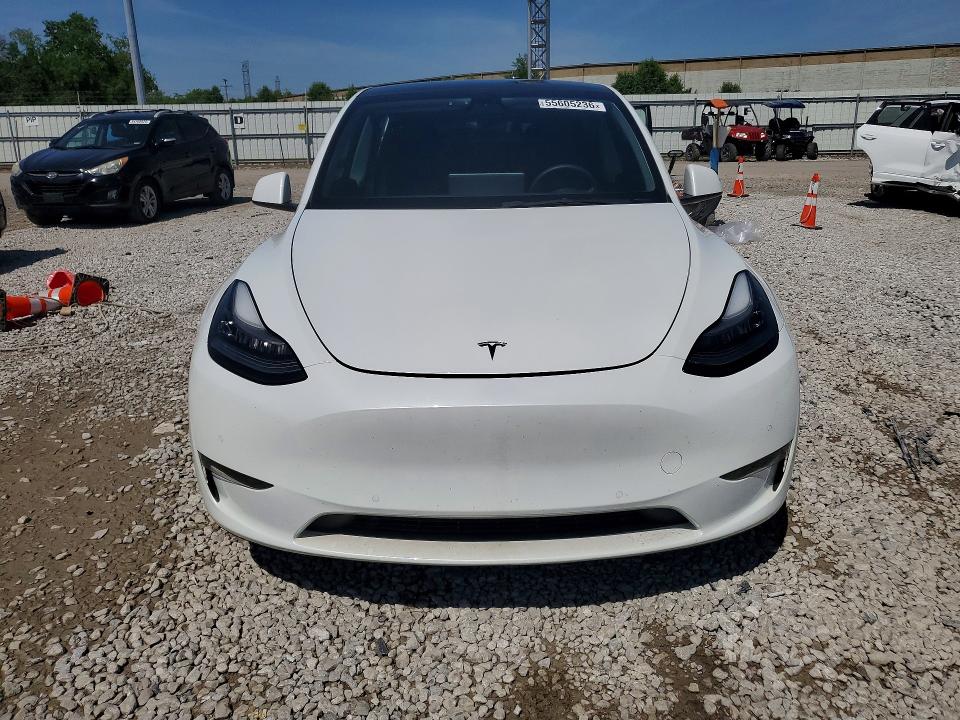 2021 Tesla Model Y მანქანა იყიდება აუქციონზე, vin: 5YJYGDEE3MF108243, აუქციონის ნომერი: 55605236