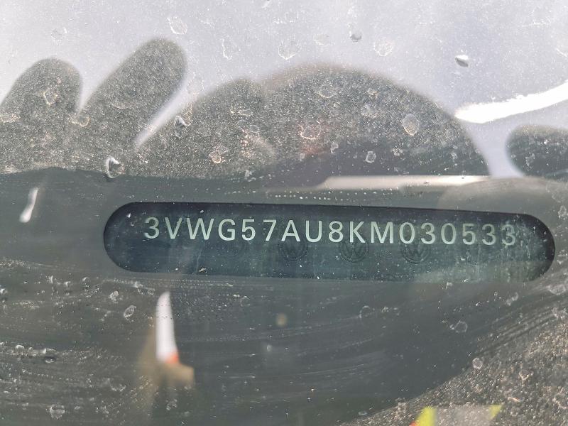 51989716 :رقم المزاد ، 3VWG57AU8KM030533 vin ، 2019 Volkswagen Golf مزاد بيع