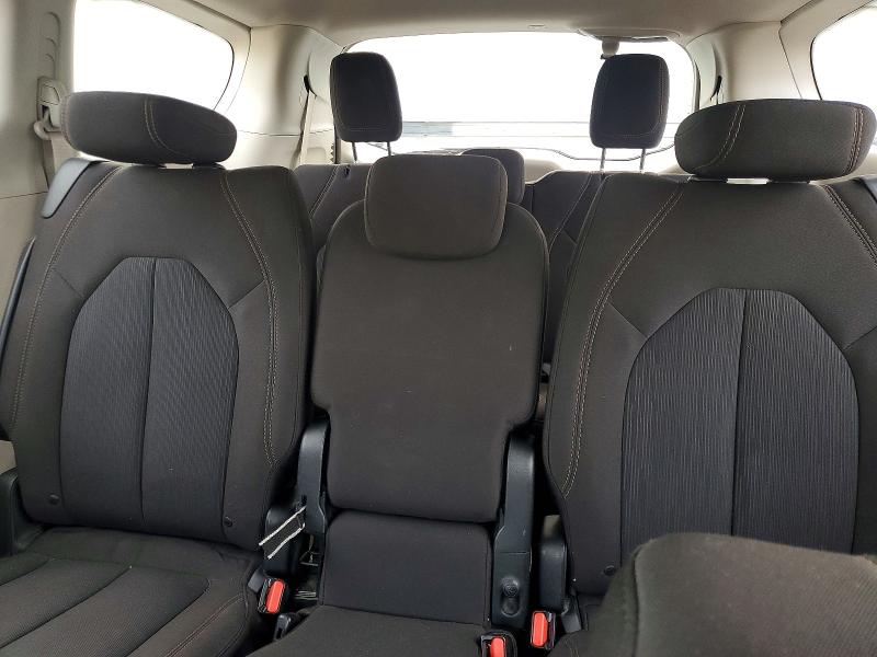 51944016 :رقم المزاد ، 2C4RC1FG2JR122939 vin ، 2018 Chrysler Pacifica مزاد بيع