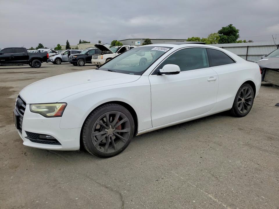 Продажа на аукционе авто 2014 Audi A5, vin: WAUCFAFR5EA021528, номер лота: 52409866