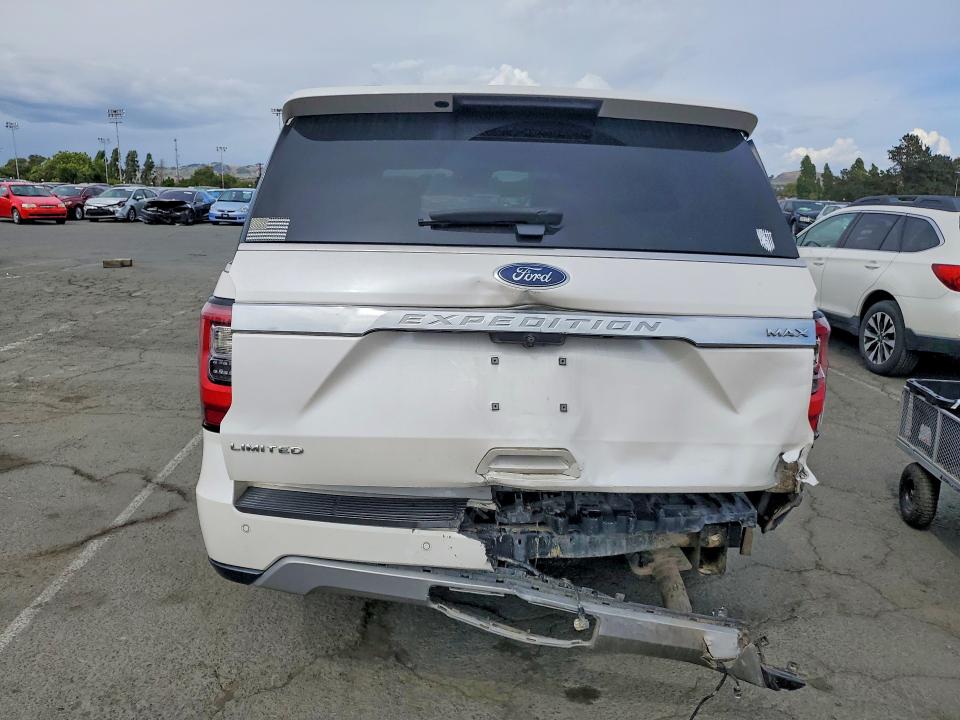 Продажа на аукционе авто 2018 Ford Expedition, vin: 1FMJK2AT6JEA64532, номер лота: 54905676