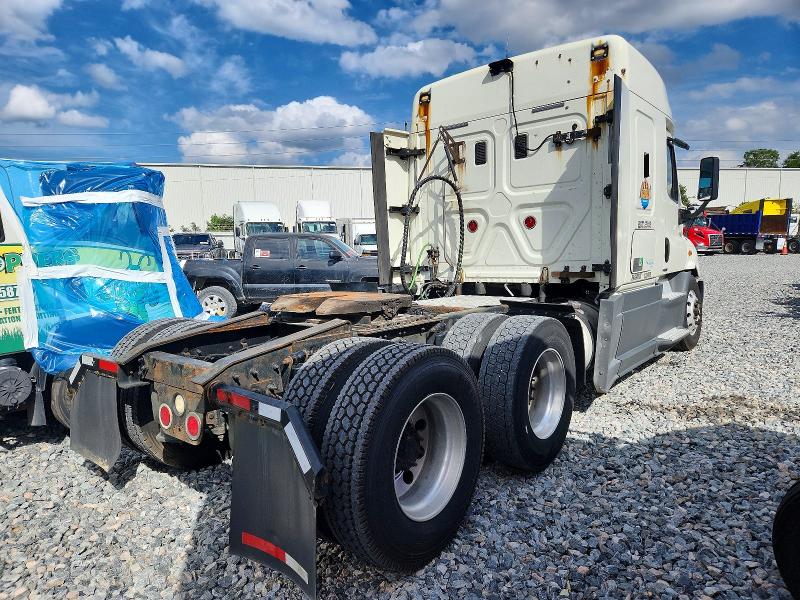 Продажа на аукционе авто 2016 Freightliner Cascadia, vin: 3AKJGHDV2GSGU8100, номер лота: 51782286