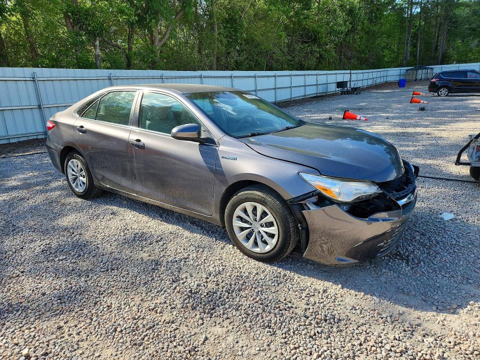 2017 Toyota Camry Hybrid მანქანა იყიდება აუქციონზე, vin: 4T1BD1FK3HU216484, აუქციონის ნომერი: 52647036
