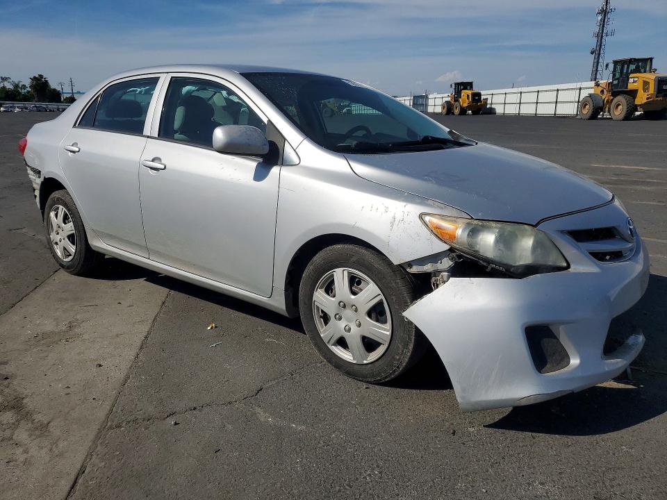 52217126 :رقم المزاد ، 2T1BU4EE6DC956751 vin ، 2013 Toyota Corolla مزاد بيع