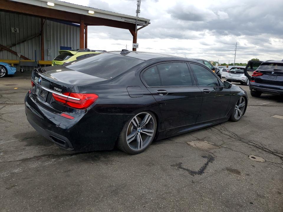 Продаж на аукціоні авто 2017 Bmw 750, vin: WBA7F0C32HGM21673, номер лоту: 55020766