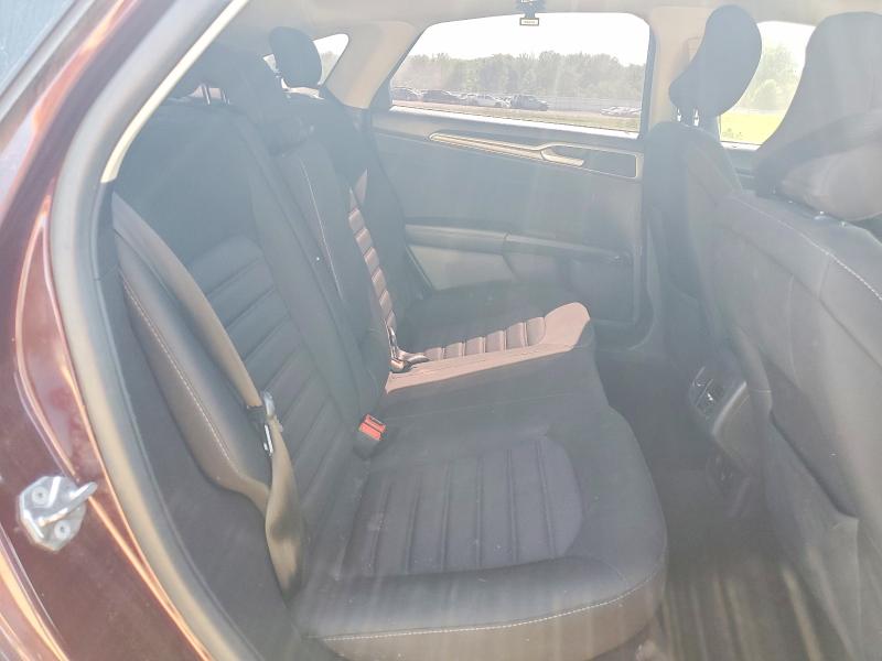 55506696 :رقم المزاد ، 3FA6P0LU3JR239134 vin ، 2018 Ford Fusion مزاد بيع