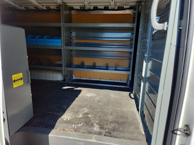 54678896 :رقم المزاد ، 1N6BF0KY8HN807470 vin ، 2017 Nissan Nv مزاد بيع