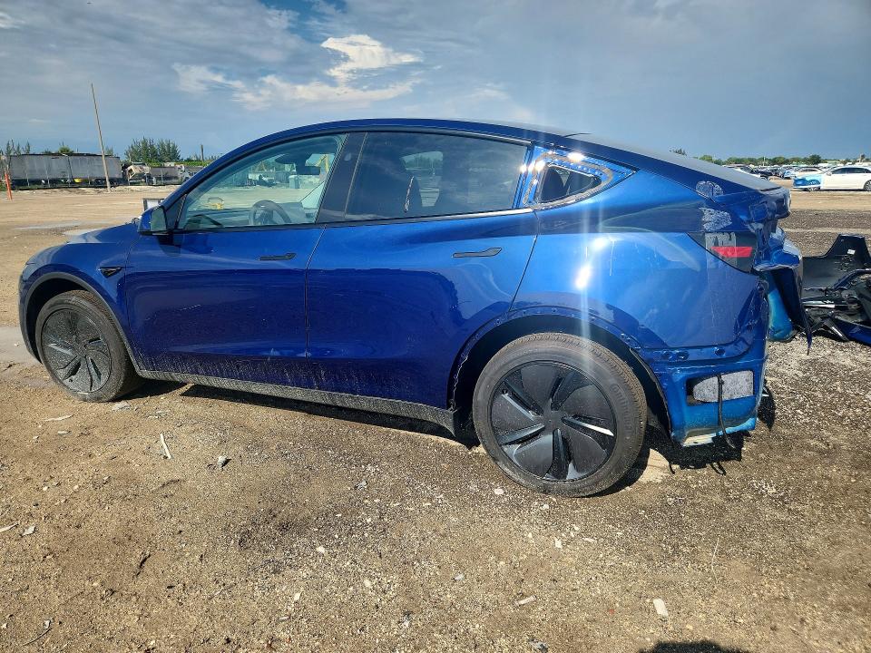 52919796 :رقم المزاد ، 7SAYGDED0TF536764 vin ، 2026 Tesla Model Y مزاد بيع