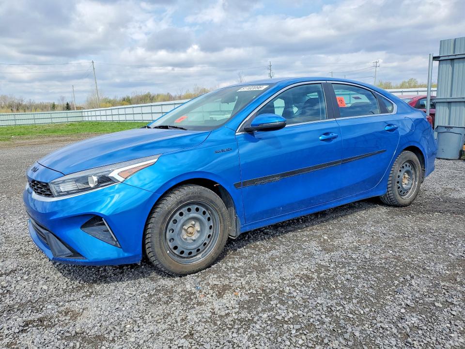 51102096 :رقم المزاد ، 3KPF34ADXNE535989 vin ، 2022 Kia Forte مزاد بيع