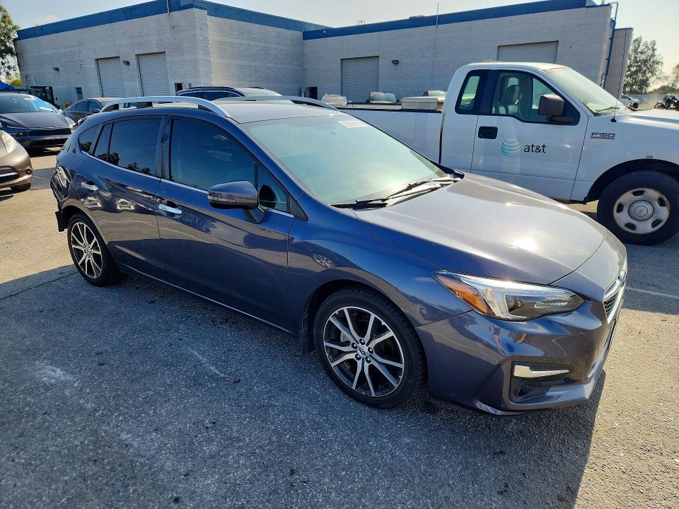 53456976 :رقم المزاد ، 4S3GTAT62H3701385 vin ، 2017 Subaru Impreza مزاد بيع