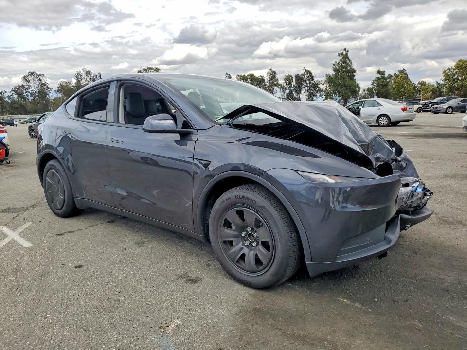 52426606 :رقم المزاد ، 7SAYGDED5TA601816 vin ، 2026 Tesla Model Y مزاد بيع