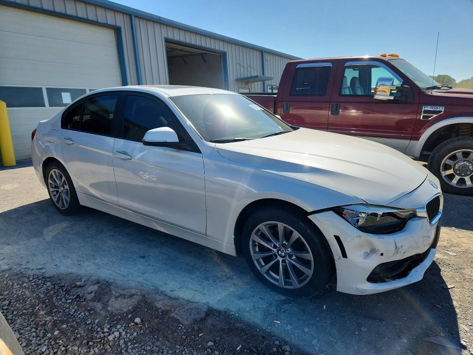 2016 Bmw 320 მანქანა იყიდება აუქციონზე, vin: WBA8E5G58GNU19274, აუქციონის ნომერი: 53021226