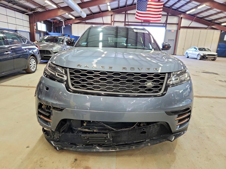 50390766 :رقم المزاد ، SALYL2RV7JA758877 vin ، 2018 Land Rover Range Rover Velar مزاد بيع