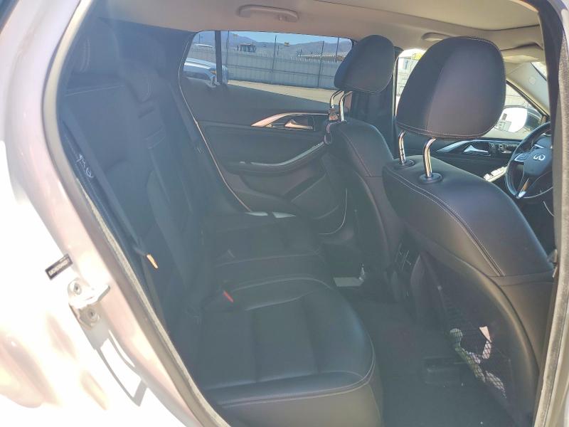 52719356 :رقم المزاد ، SJKCH5CR3HA022901 vin ، 2017 Infiniti Qx30 مزاد بيع