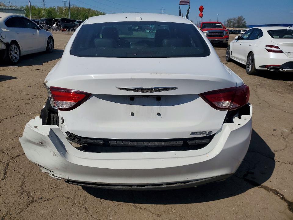 50450436 :رقم المزاد ، 1C3CCCBBXFN712620 vin ، 2015 Chrysler 200 مزاد بيع