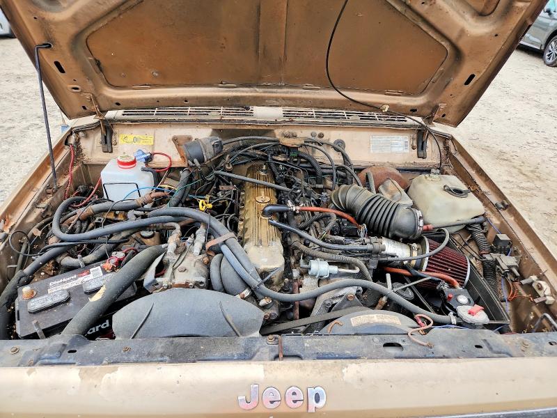 52033386 :رقم المزاد ، 1J4FJ28L9KL586369 vin ، 1989 Jeep Cherokee مزاد بيع