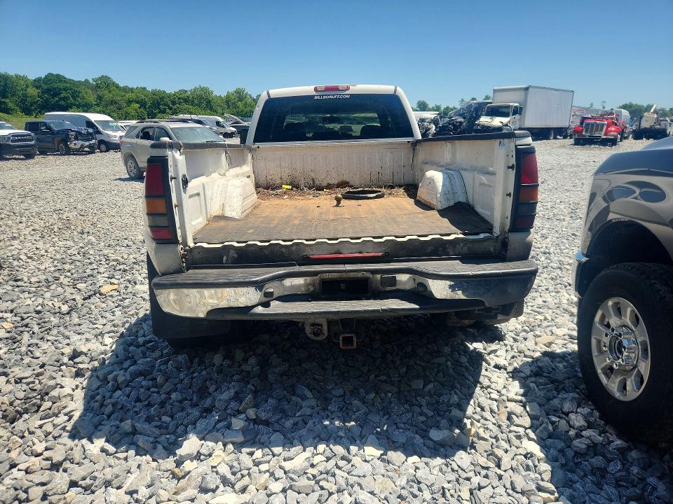 Продаж на аукціоні авто 2004 Chevrolet Silverado, vin: 1GCJC33204F220378, номер лоту: 52736716