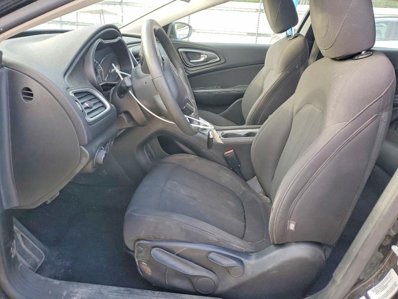 Продаж на аукціоні авто 2015 Chrysler 200, vin: 1C3CCCAB5FN580142, номер лоту: 52246816