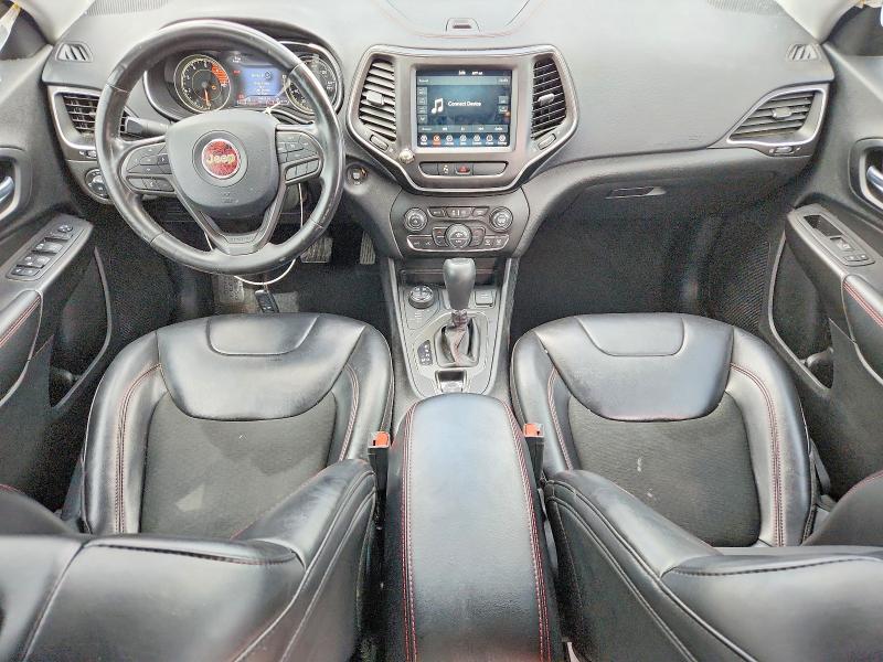 52535276 :رقم المزاد ، 1C4PJMBN3LD635173 vin ، 2020 Jeep Cherokee مزاد بيع