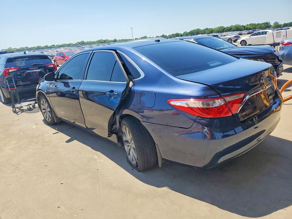 2015 Toyota Camry Hybrid მანქანა იყიდება აუქციონზე, vin: 4T1BD1FK0FU151977, აუქციონის ნომერი: 53079496