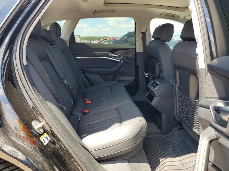 Aukcja sprzedaży 2023 Audi E-tron, vin: WA1LAAGE2PB006442, numer aukcji: 53110806