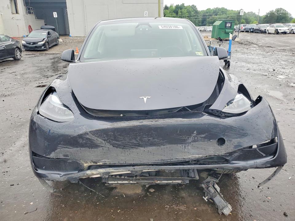 2025 Tesla Model Y მანქანა იყიდება აუქციონზე, vin: 7SAYGDED2SF272090, აუქციონის ნომერი: 54650186