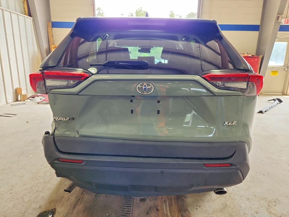 Продаж на аукціоні авто 2020 Toyota Rav4 Xle/xle Premium, vin: 2T3W1RFV5LC051042, номер лоту: 53537926