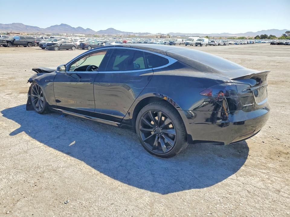 53281906 :رقم المزاد ، 5YJSA1E27JF280959 vin ، 2018 Tesla Model S مزاد بيع