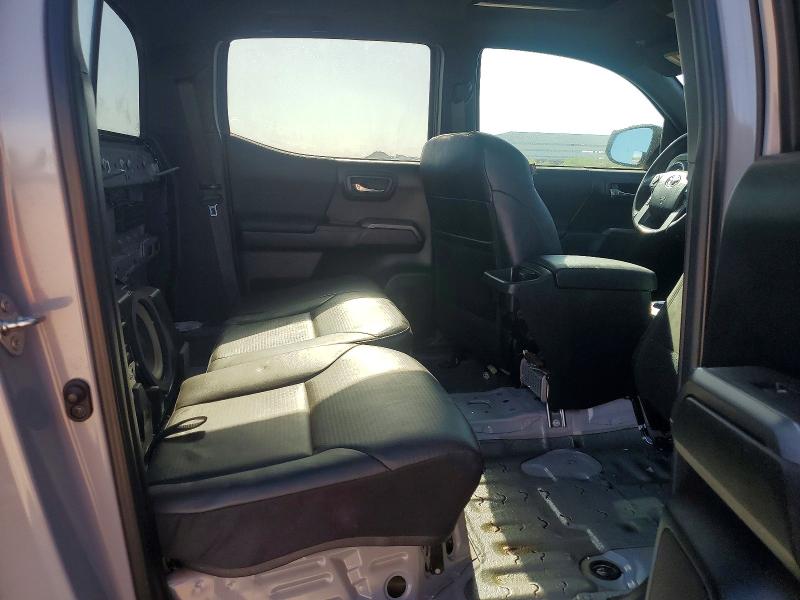 55136076 :رقم المزاد ، 3TMCZ5AN1JM155861 vin ، 2018 Toyota Tacoma مزاد بيع