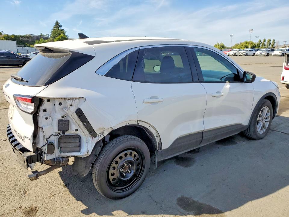 2022 Ford Escape მანქანა იყიდება აუქციონზე, vin: 1FMCU0BZ2NUA42520, აუქციონის ნომერი: 53440496