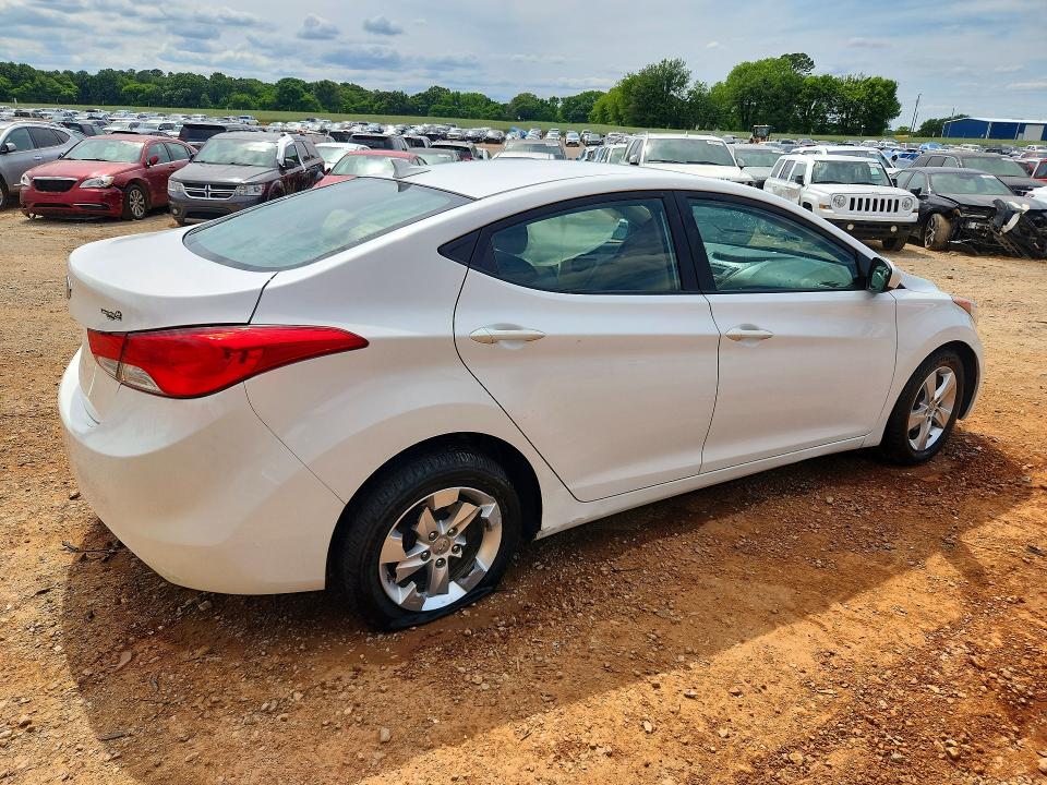 53053806 :رقم المزاد ، 5NPDH4AE8DH356751 vin ، 2013 Hyundai Elantra مزاد بيع